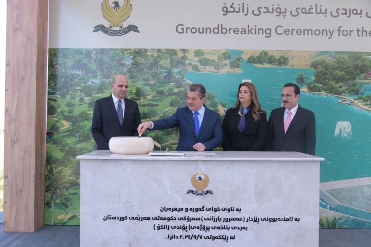 رئيس الوزراء يضع حجر الأساس لحوض نصب الشهداء في الجامعة البريطانية في أربيل