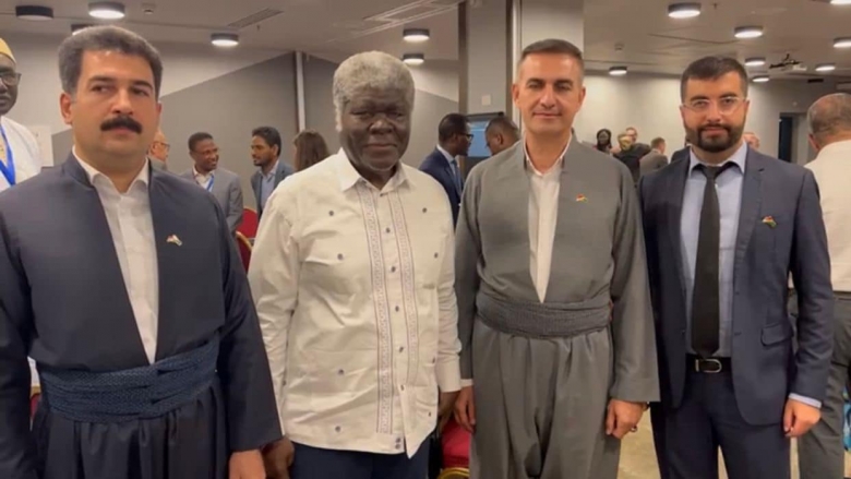 لە زنجیرەی سەردان و دیدارەكانی شاندی هەولێری پایتەخت بە سەرۆكایەتی ( هێمن قادر) جێکری پارێزکاری هەولێر بۆ وڵاتی كوتدڤوار،