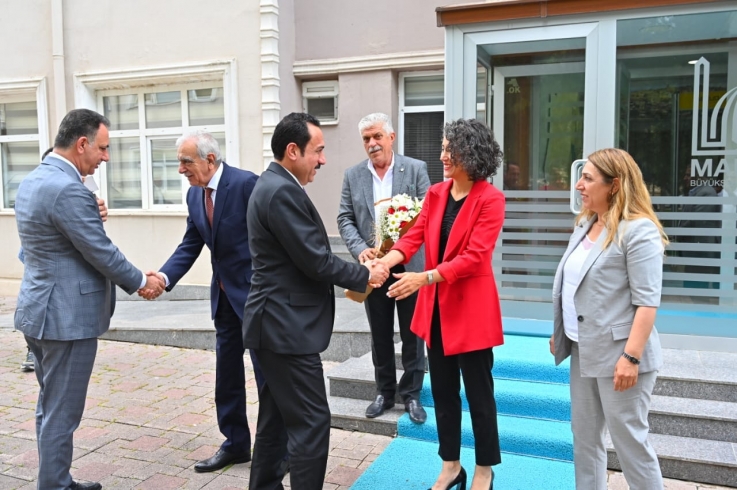 محافظ أربيل يلتقي رؤساء بلدية ماردين