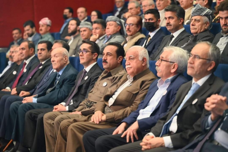 هه‌ولێر: به‌ئاماده‌بوونی نوێنه‌ری ڕێزدار مه‌سرور بارزانی دیداری هەولێر بۆ یادی شاعیران،: هەژارو هێمن و هێدی بەرێوەچوو…