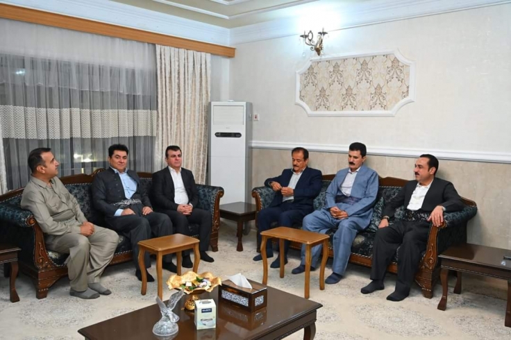 پارێزگاری هەولێر سەردانی بنەماڵەی تێکۆشەری دێرین و سیاسه‌تمه‌دار مامۆستا شێخەڵڵای كرد.