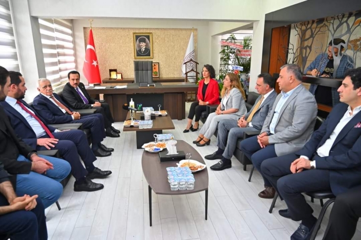 پارێزگاری هەولێر، لەگەڵ هاوسەرۆکانى شارەوانى مێردین كۆبووەوە