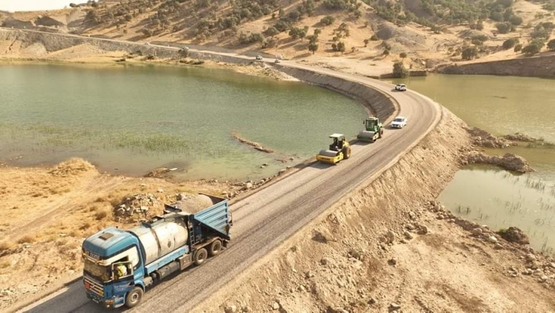 چاککردنەوەی ڕێگای دەوری بەنداوی گۆمەسپان 