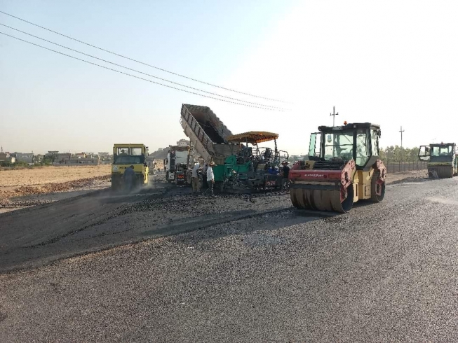 گوندى گردەچال.. دەستکرا بە قیرتاوکردن و کۆنکرێتکردنى شەقامەکانى