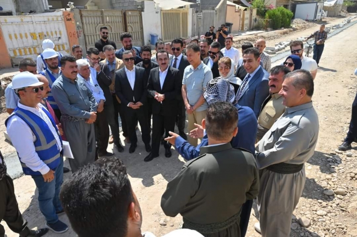 بەگوژمەى (926 ملیۆن دینار)، دەستکرا بە پرۆژەی کۆنکریتکردنی شەقام و هەڵکەندنی بیر و دانانی خەزان و دابەشکردنی تۆڕی ئاوی خواردنەوەى گوندی 