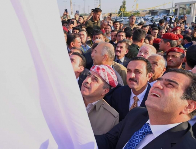 دارەشەکران ... پەردە لەسەر پەیکەری هەردوو شەهیدی دەڤەری زرارەتی و داستانی شاخۆلان، 