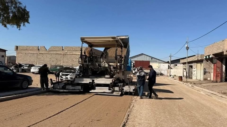 بنەسڵاوە..  دروستکردن و قیڕتاوکردنی شەقام