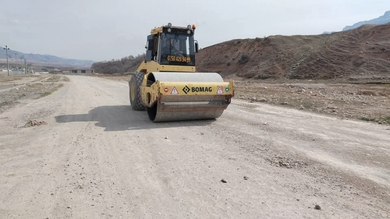 شەقڵاوە..  ڕێکخستنەوەی شەقامەکانی قەزاکە 