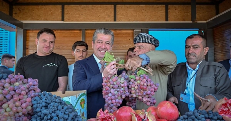سەرۆکی حکومەت فێستیڤاڵی پاییزی پیرمام بەسەر دەکاتەوە