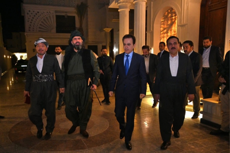 بەرپرسی مەکتەبی ڕێکخستنی پارێزگای هەولێرو پارێزگاری هەولێر، سەردانی کەسایەتی ئاینی (شێخ نەهرۆ کەسنەزانی )یان کرد …