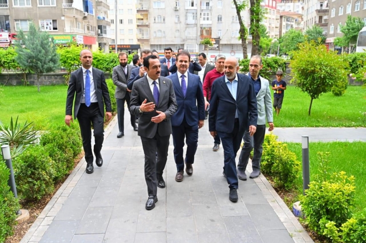 The Governor of Erbil visits the Diyarbakir Chamber of Commerce and Industry