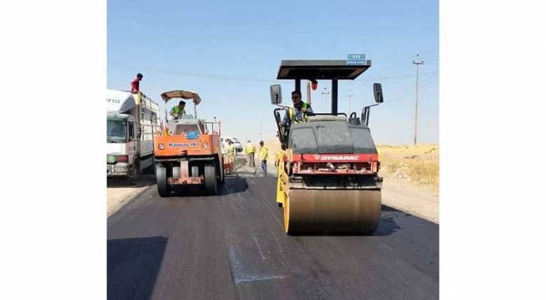 قیرتاوکردنی چەند شوێنێکی جیاجیای خێراو بە پەلە لەرێگای سەرەکی هەولێر