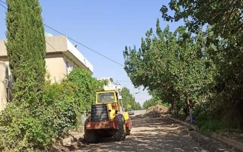شەقڵاوە.. کۆنکرێتکردنی شەقامەکانی سەرمەیدان و کاوانیان 