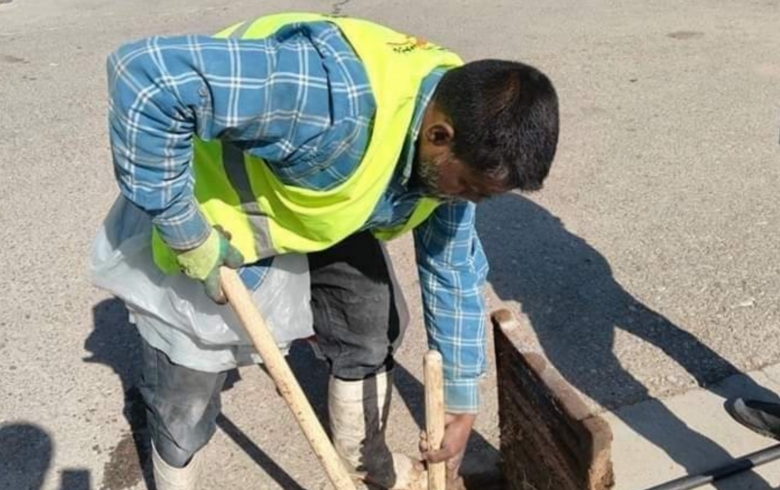 کەسنەزان .. پاککردنەوەى چەپەری ئاو وەرگرتن و مەنهۆل و ئاوەڕۆكان 
