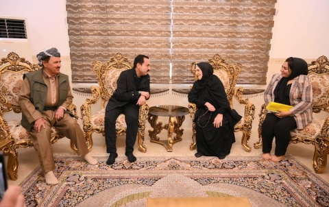 قضاء خبات..محافظ اربيل يزور عوائل الشهداء
