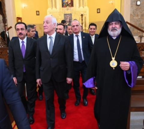 أربيل.. رئيس جمهورية أرمينيا يزور كنيسة الصليب المقدس لطائفة الأرمن الأرثوذكس