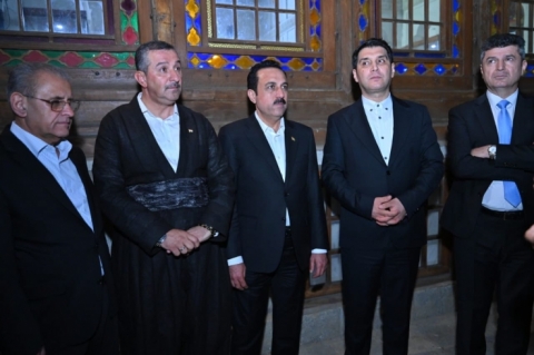 سنة.. وفد اقليم كوردستان يزور عدد من المواقع الثقافية والتاريخية