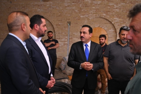 محافظ اربيل يعلن تسليم المحال التجارية في سوق القيصرية إلى أصحابها بعد إتمام أعمال الترميم