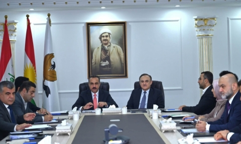 محافظ أربيل ورئيس هيئة حماية البيئة يبحثان تنظيم أوضاع المصانع خارج المناطق الصناعية