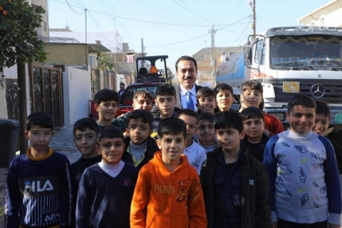 The governor of Erbil visited the second phase of the renovation and paving of several local streets in Salahaddin neighborhood, which has started to be implemented at a cost of about (170 million dinars)