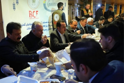 پارێزگاری هەولێر، بەربانگی لەگەڵ کرێکار و کاسبکار و دەستگێڕ و عارەبانچیەکانی نێو بازاڕ کردەوە