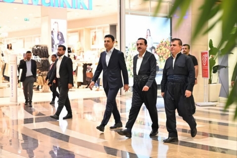 پارێزگاری هەولێر، سەردانی یەکێک لە مۆڵەکانی کرد 