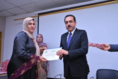 هەولێر ... بڕوانامە بەخشرا بە قوتابیانی خولی نەهێشتنی نەخوێندەواری