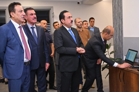 هەولێر ... ( 1 هەزار و 392 ) پارچە زەوی دیکە بەسەر فەرمانبەران دابەشکرا