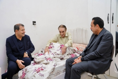 پارێزگاری هەولێر، سەردانی ڕاگەیاندنکار و بێژەری تەلەفزیۆنی ( باوزیر عەبدوڵڵا )ی کرد