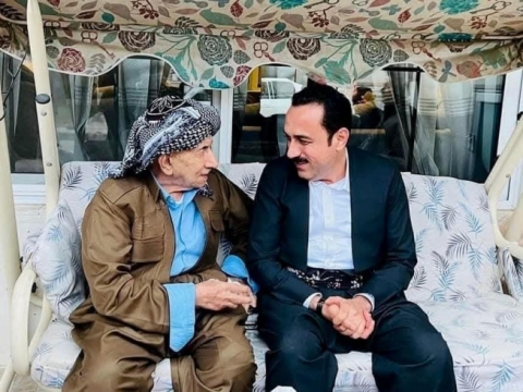 بەڕێزان/ بنەماڵە و کەس و کارى پێشمەرگە و تێکۆشەری دێرین و کەسایەتی دیاری شاری هەولێر خاڵە ( سەید کاکە )