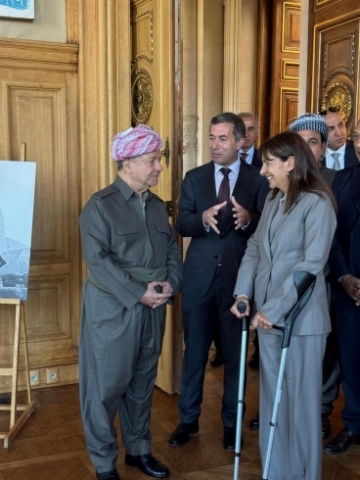 سەرۆک بارزانی سەردانی شارەوانیی پاریسی کرد  