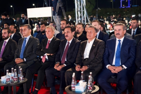 ئاهەنگی دەرچووانی قوتابیانی زانکۆی تیشك