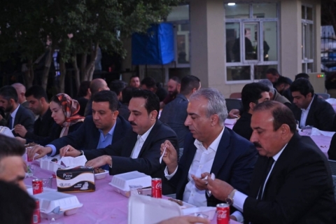 پارێزگاری هەولێر، بەربانگی لەگەڵ کرێکار و کاسبکار و دەستگێڕ و عارەبانچیەکانی نێو بازاڕ کردەوە