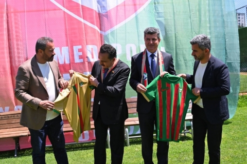 پارێزگاری هەولێر و پارێزگاری دهۆک سەردانی یانەی ئامەد سپۆرت دەکەن