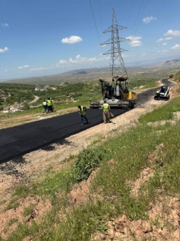 قیرتاوکردنی ڕێگای سەرەکیی (پیرمام - مەلازادە - زیارەت - کۆرێ)،