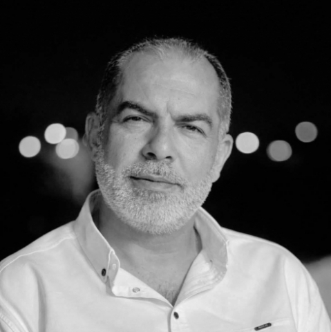 بەڕێز/ نووسەر و ڕۆژنامەنووس مومتـاز حەیـدەری  بەداخەوە، هەواڵی کۆچی دوایی کۆچکردوو (کاروان)ی کوڕی بەڕێزتانمان پێگەیشت.