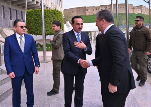 Prime Minister Meets with Erbil Crisis Management Operations Room