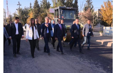 The first phase of renovation and paving of Hadid and Khashab streets and a 15-meter street in Bakhtyari neighborhood has started at a cost of more than 450 million dinars