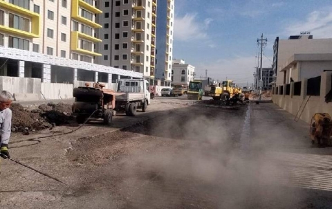 Paving and repairing a 30-meter street and another 120-meter service street in Hawleri Nwe neighborhood