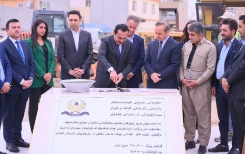  The Governor of Erbil lays the foundation stone for the project of paving the local streets in sebardan 	