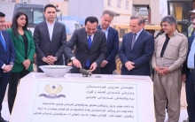 محافظ اربيل يضع حجر الاساس لمشروع تبليط الشوارع الداخلية في سيبردان