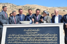 بە گوژمەی زیاتر لە ( 800 ملیۆن دینار ) بەردى بناغەى پڕۆژەى دروستکردنى شەقامە ناوخۆییەکانى گوندى گڕاو دانرا