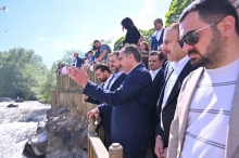 وان... محافظ أربيل يزور سدّ 
