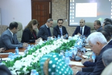 وزير البلديات ومحافظ أربيل يجتمعان مع مجلس بلدية أربيل