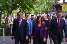 Diyarbakir... Erbil and Duhok Governors and Co-Mayors Visit the City bazaar