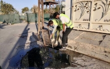 Cleaning several manholes in Gulan neighborhood of Banaslawa